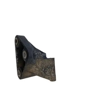 Nissan X-Trail T30 Engine mounting bracket