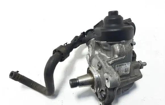 Volkswagen PASSAT B7 Fuel injection high pressure pump 03L130755L