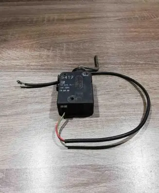 Opel Omega B1 Central locking motor 90491742