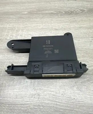 Toyota RAV 4 (XA50) Other control units/modules 8865042810 2774008511