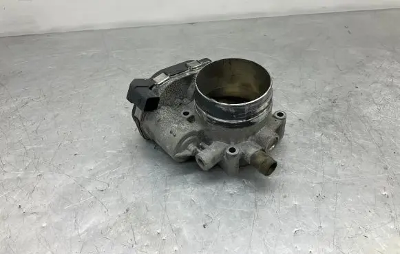 BMW 5 E60 E61 Throttle valve 7556119 A2C53179105