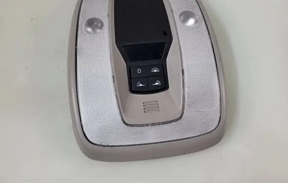 Volvo S60 Front seat light 39823163