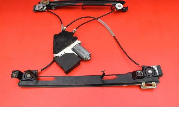 Seat Altea XL Front door window regulator with motor 5P0837402H