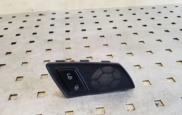 Skoda Superb B6 (3T) Central locking switch button 3T0962126B