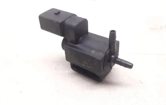 Audi A5 8T 8F Turbo solenoid valve 037906283C 13T334 72288006