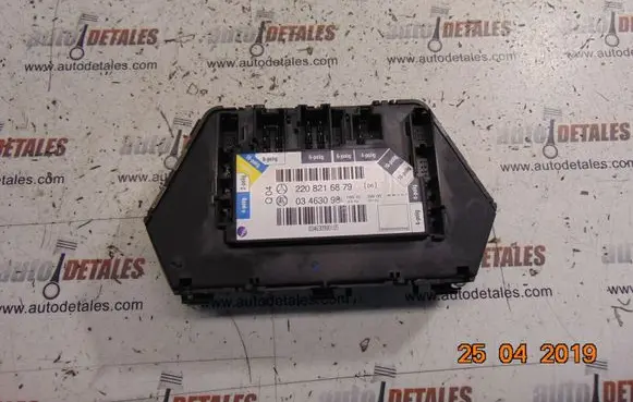 Mercedes-Benz S W220 Seat control module A2208216879