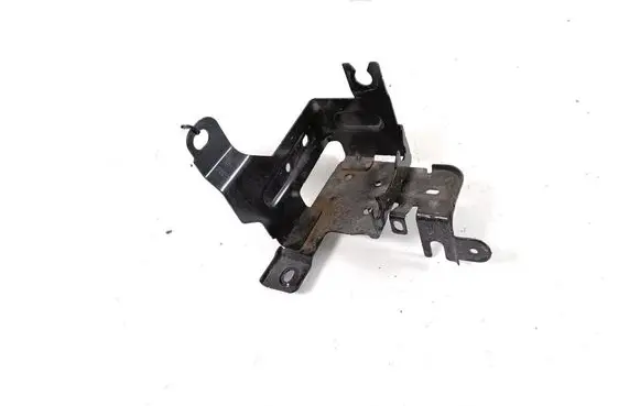 Peugeot 408 P54 ABS pump bracket 9818902280