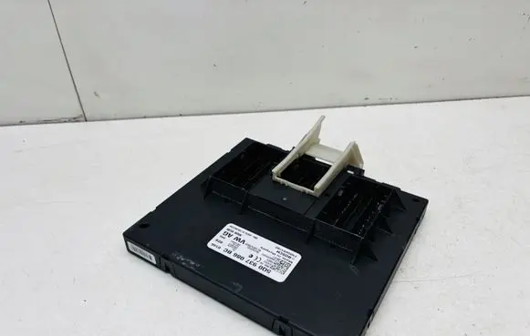Volkswagen PASSAT B8 Comfort/convenience module 5Q0937086BC