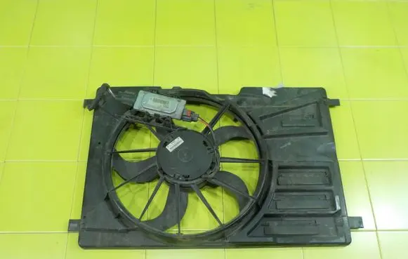 Ford C-MAX II Fan set 8V618C607RD 17AB199