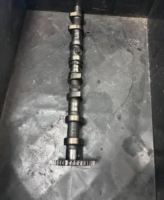 Mercedes-Benz C W204 Camshaft r6110510101 a646821 a646811