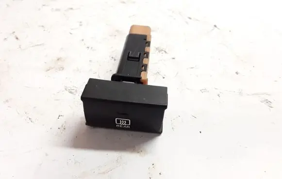 Hyundai Santa Fe Windscreen/window heater switch 202002962