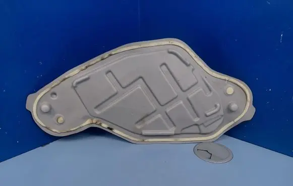 Peugeot 2008 II Front door sound insulation 9825975280