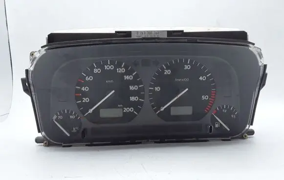 Volkswagen Golf III Speedometer (instrument cluster) 5392325900 6160633044 1H0919860H