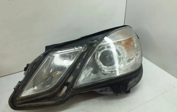 Mercedes-Benz E W212 Headlight/headlamp A2128208161 1EL1634 1EL01080001