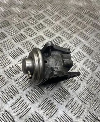 Volkswagen Caddy EGR valve 038129637D 038131501AF