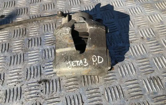 Volkswagen Jetta V Front brake caliper