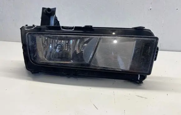 Volkswagen Touran III Front fog light 5TA941661 10461010000