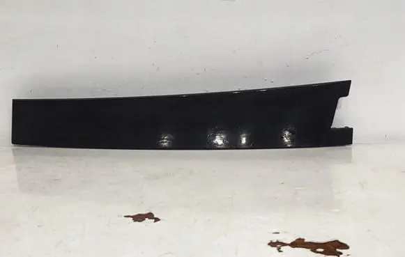 Volkswagen Polo VI Trim molding 2G6839902oevw