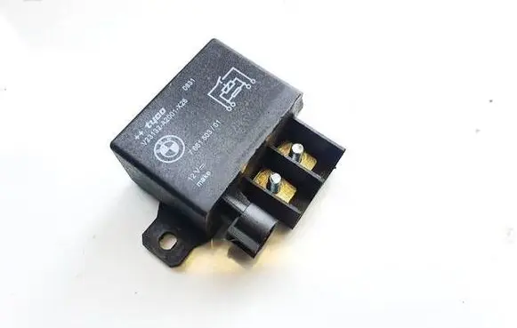 BMW X5 E70 Glow plug pre-heat relay 766150301 v23132-a2001-x26