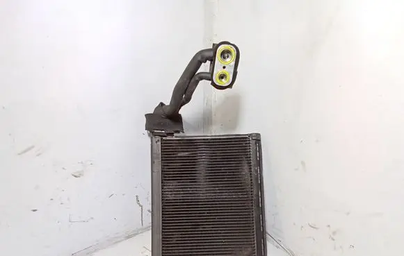 Air conditioning (A/C) radiator (interior)