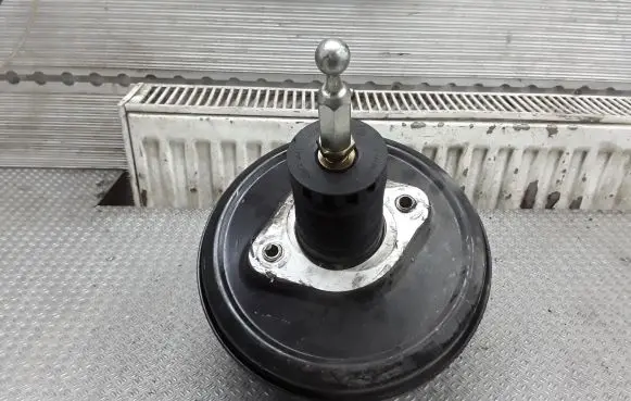 Audi A6 S6 C5 4B Brake booster 4B3612105
