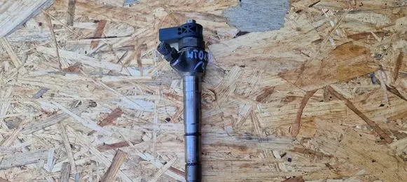Audi A6 C7 Fuel injector 0445110469