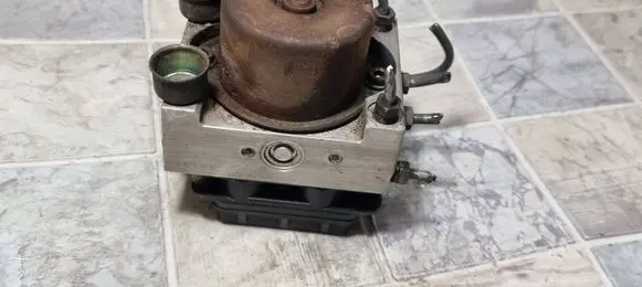 Mazda 323 F ABS Pump MD52WD3G02A2 4364851 2059248
