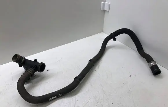 Peugeot 308 Engine coolant pipe/hose 1122501