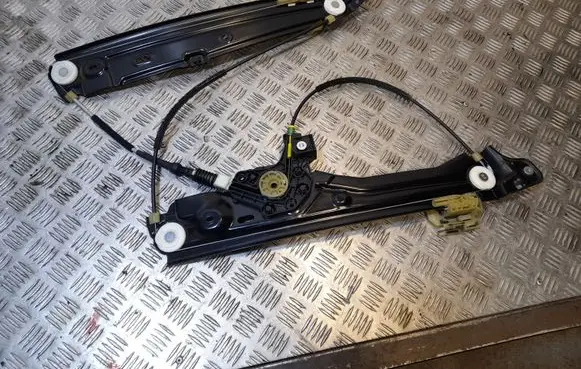 BMW 7 F01 F02 F03 F04 Front window lifting mechanism without motor 7182085