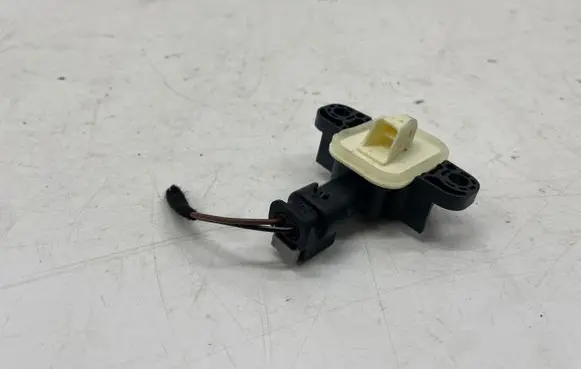 Mercedes-Benz B W246 W242 Airbag deployment crash/impact sensor A1668210351