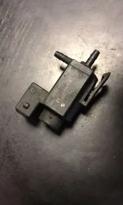 BMW 5 E60 E61 Vacuum valve 1742712