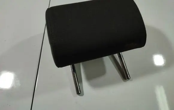 Audi A3 S3 8P Front seat headrest 