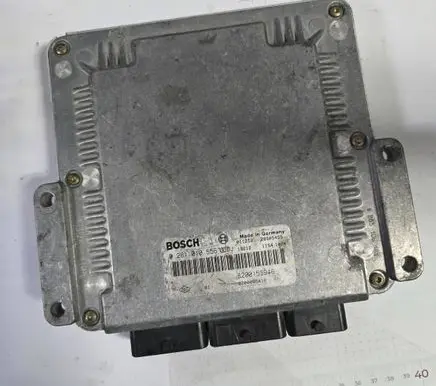 Renault Laguna II Engine control unit/module 8200095416 8200153946 0281010556