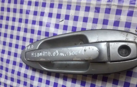 Hyundai Sonata Front door exterior handle
