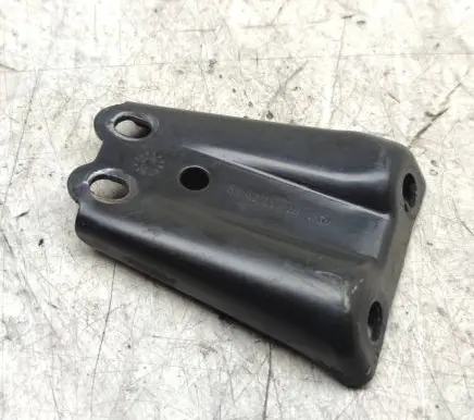 Mercedes-Benz C W203 Engine mounting bracket A6110981629
