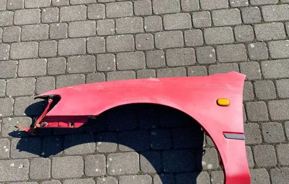 Toyota Corolla E100 Fender