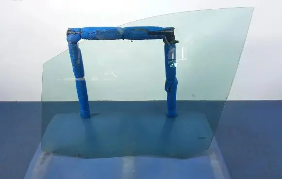 Peugeot 807 Front door window glass four-door