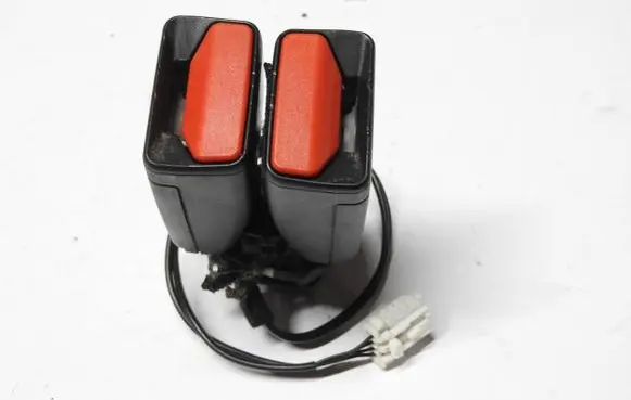 Peugeot 508 Seat belt trim 