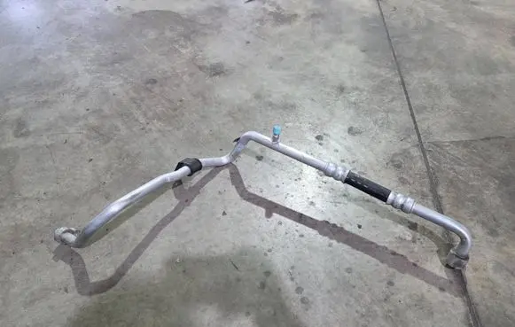 Air conditioning (A/C) pipe/hose
