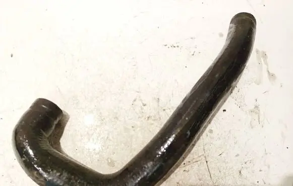 Audi 80 90 B3 Engine coolant pipe/hose 811121051e