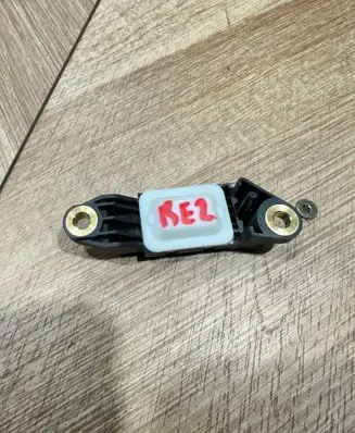 Mercedes-Benz CLS C219 Airbag deployment crash/impact sensor 0018209126 30406200