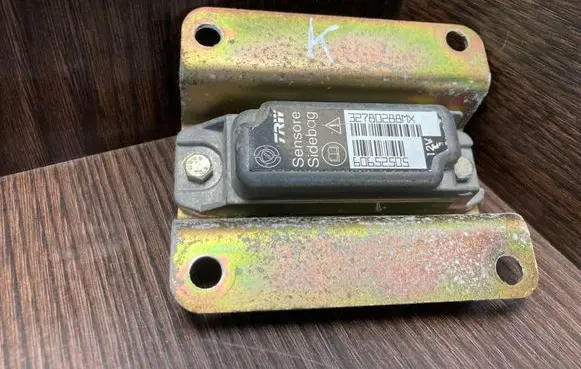Alfa Romeo 166 Airbag deployment crash/impact sensor 60652505 32980761