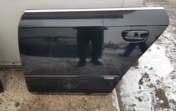 Audi A4 S4 B7 8E 8H Rear door