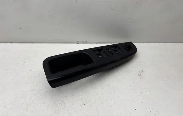 Volkswagen Jetta V Front door interior handle trim 1K4868049B 1K0959565