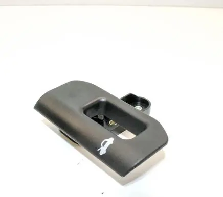 Maserati Ghibli Engine bonnet (hood) release handle 675000078