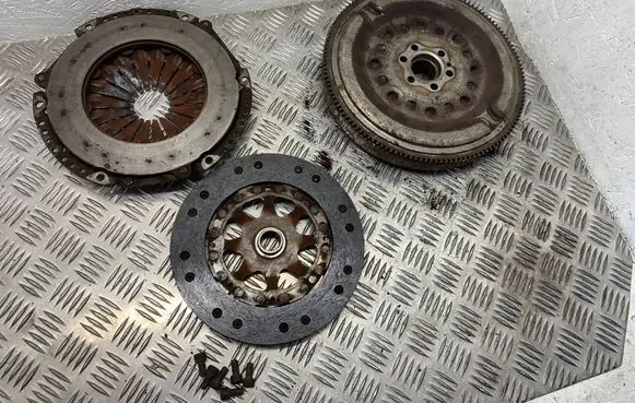 Audi A4 S4 B5 8D Clutch set kit 058105266G 042294002114