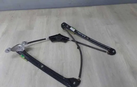 Volkswagen Golf VII Front door window regulator with motor 5G4837461H 44746