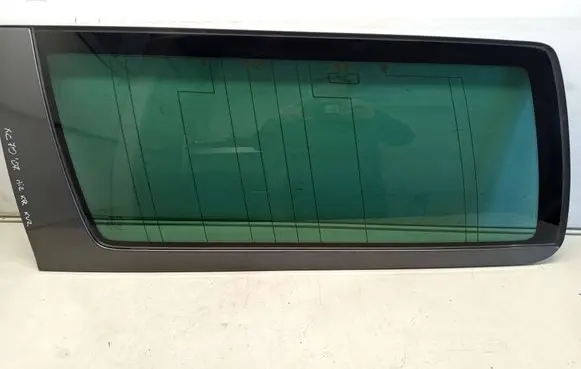 Volvo XC70 Rear side window 30674480