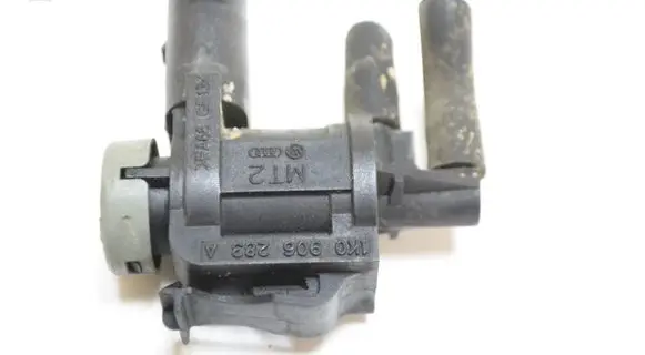 Opel Vivaro Turbo solenoid valve 1K0906283