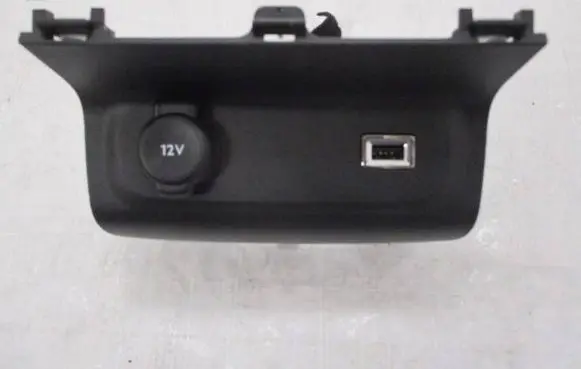 Citroen C3 USB socket connector 9829485677